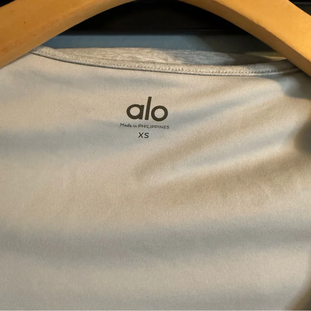 Alo Yoga Heather Gray Alosoft Intuition Long Sleeve Bra w/High Waist Leggings - Picture 7 of 16